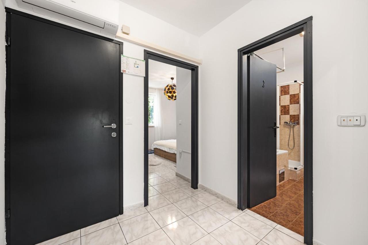 Romeo&Julia- Newly Refurbished Apartment Near Medulin ポメル エクステリア 写真